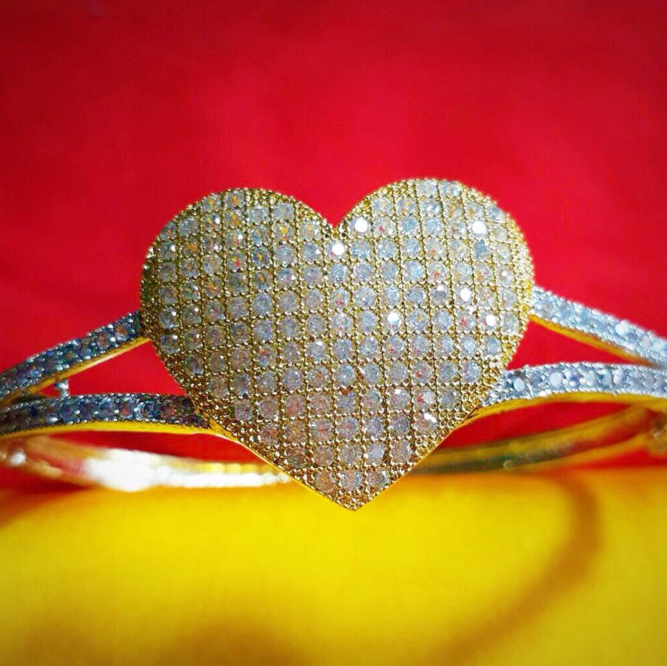 Ladies American Diamond Bracelet - Heart Shaped - La Veliere